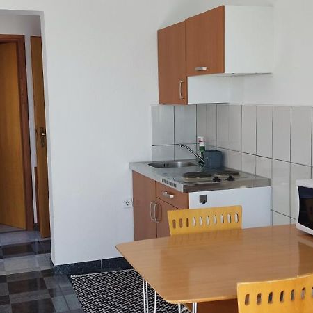 Apartment And Rooms Busa 3 Senj  Room photo